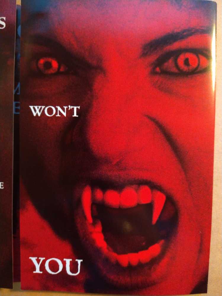 Vampires DVD movie collectible [Barcode 043396030640] - Main Image 3