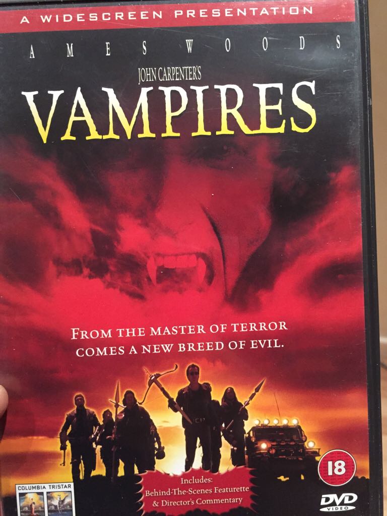 Vampires DVD movie collectible [Barcode 5035822747630] - Main Image 2