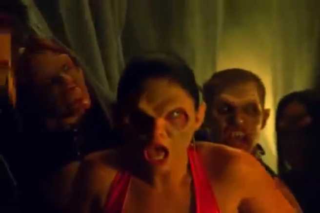 Vampires DVD movie collectible [Barcode 5060020624131] - Main Image 3