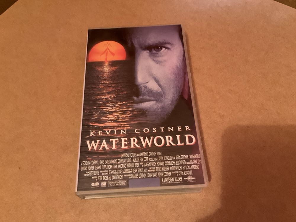 Waterworld Apple TV movie collectible [Barcode 025192129254] - Main Image 3