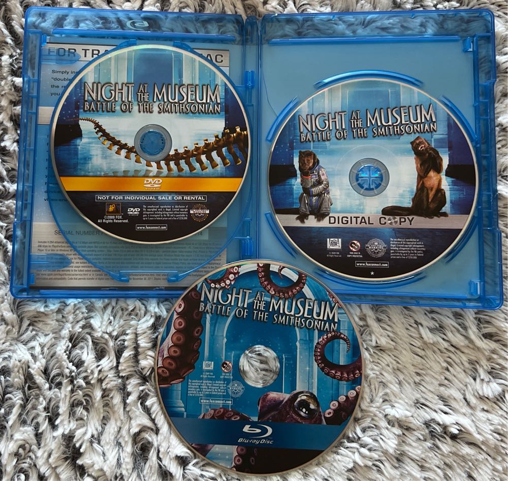 Night at the Museum 2: Battle of the Smithsonian Blu-ray movie collectible [Barcode 024543626008] - Main Image 3