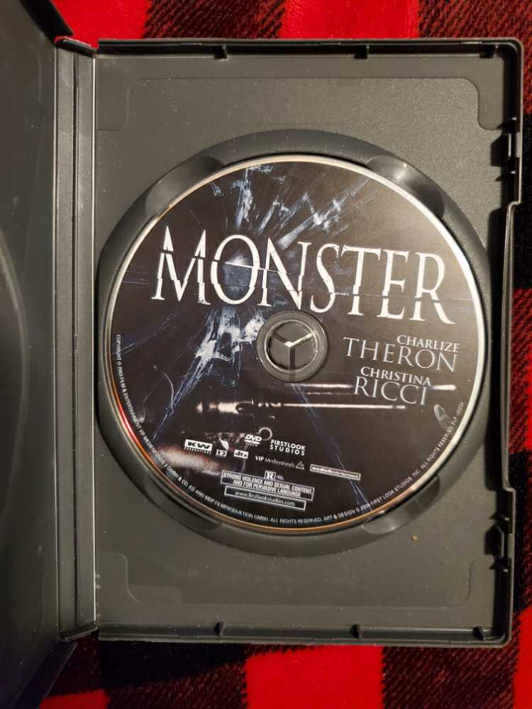 Monster DVD movie collectible [Barcode 687797202345] - Main Image 4