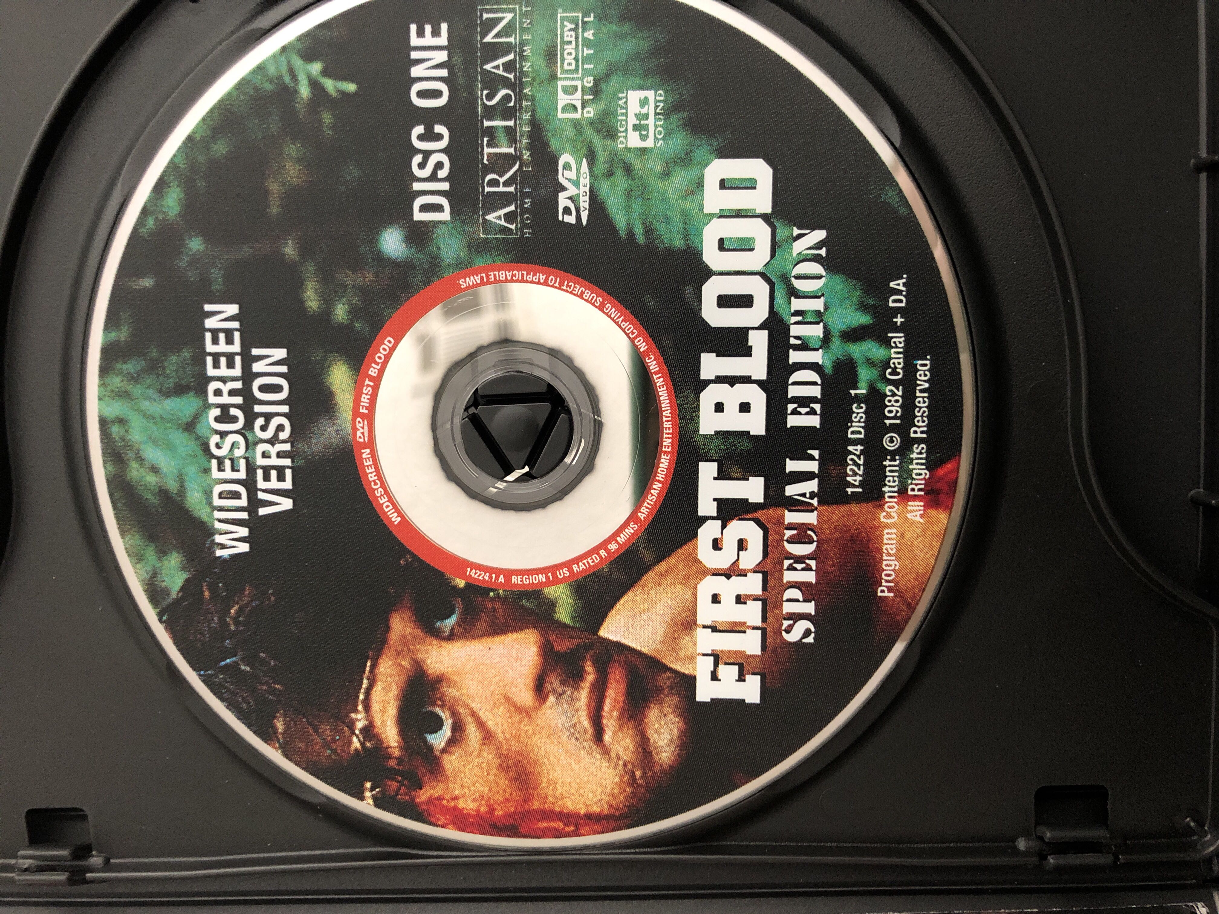 First Blood DVD movie collectible [Barcode 012236126522] - Main Image 3