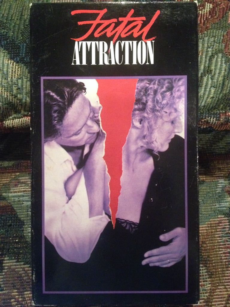Fatal Attraction VHS movie collectible [Barcode 031504017621] - Main Image 2