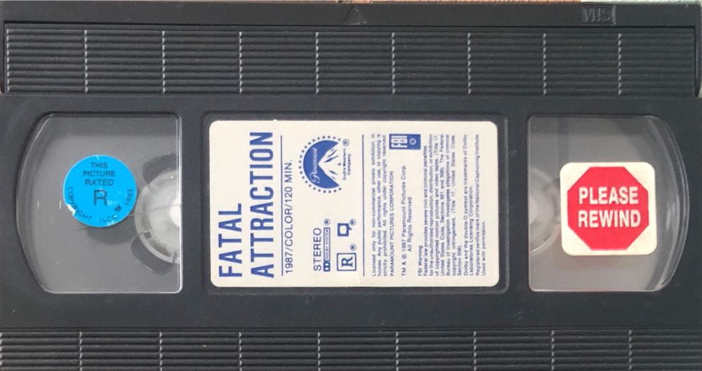 Fatal Attraction VHS movie collectible [Barcode 037757217627] - Main Image 3