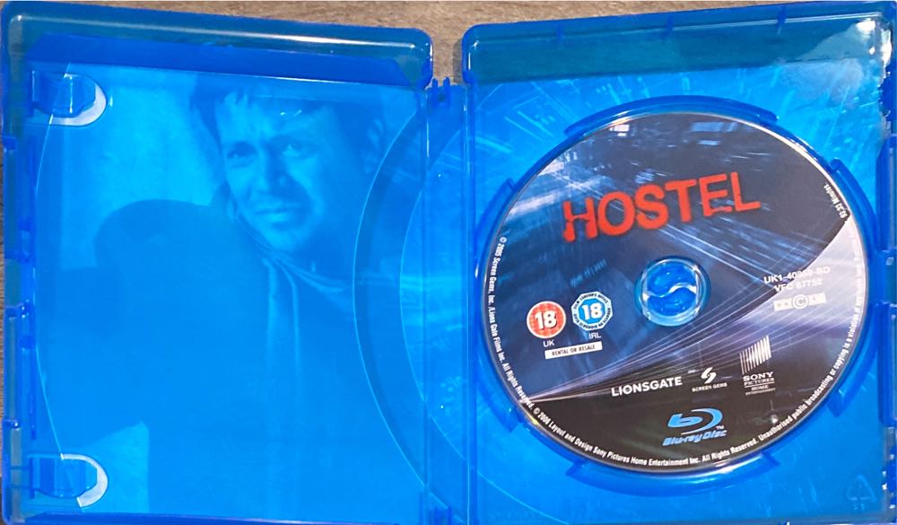 Hostel Blu-ray movie collectible [Barcode 5050629085914] - Main Image 3