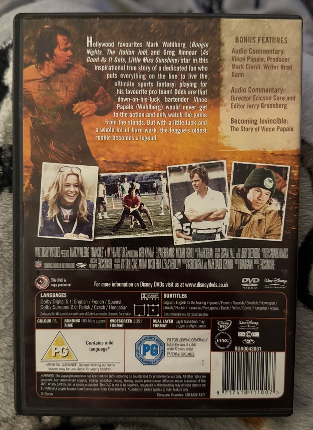 Invincible DVD movie collectible [Barcode 8717418111007] - Main Image 2