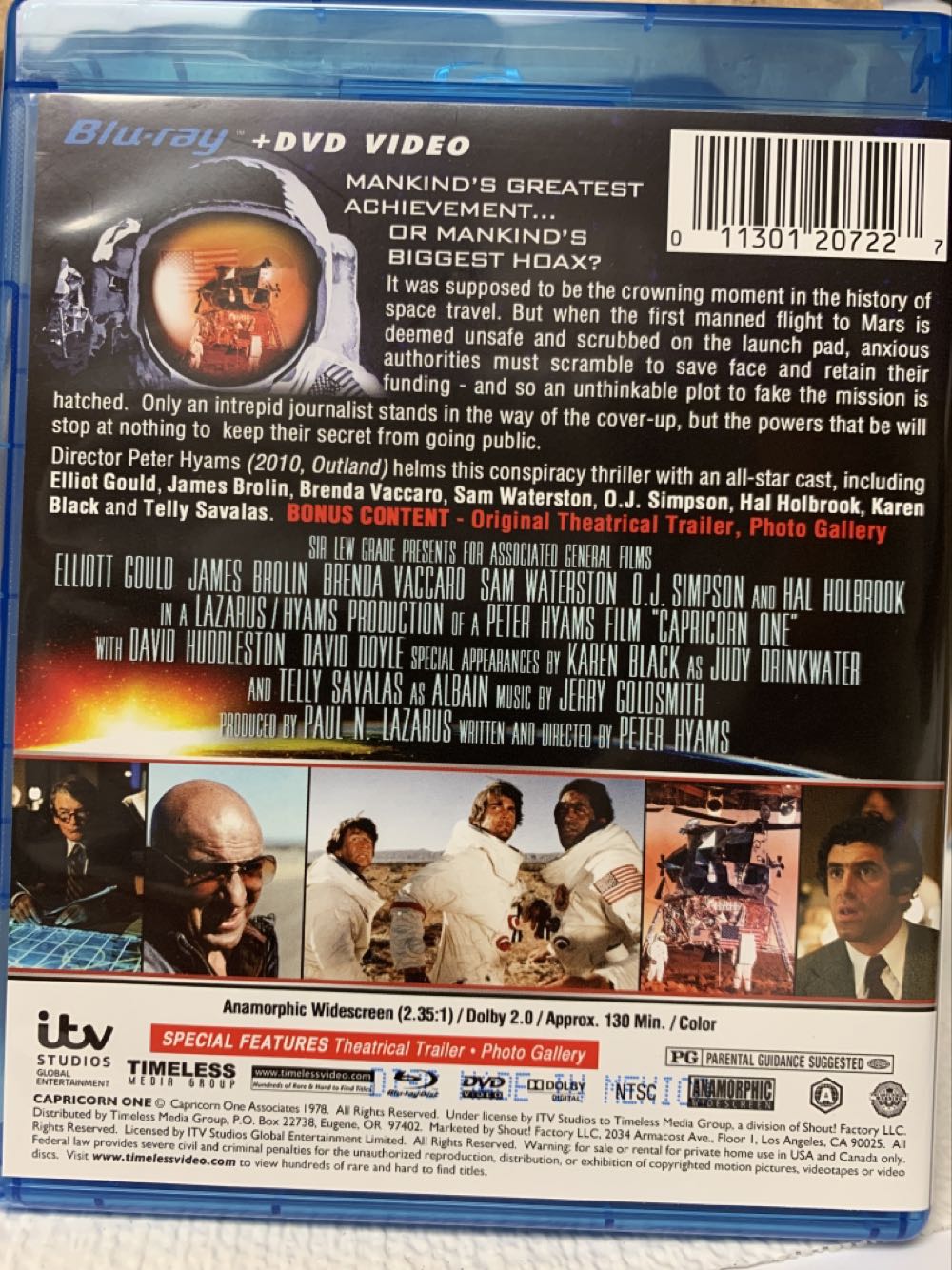 Capricorn One Blu-ray movie collectible [Barcode 011301207227] - Main Image 2