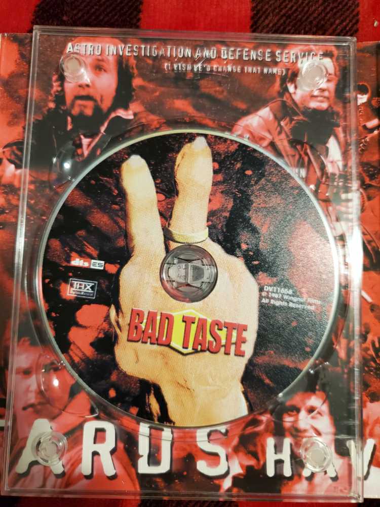 Bad Taste (Lenticular Fold Out Case W/Booklet In Clear Slip Cover) DVD movie collectible [Barcode 013131165791] - Main Image 4
