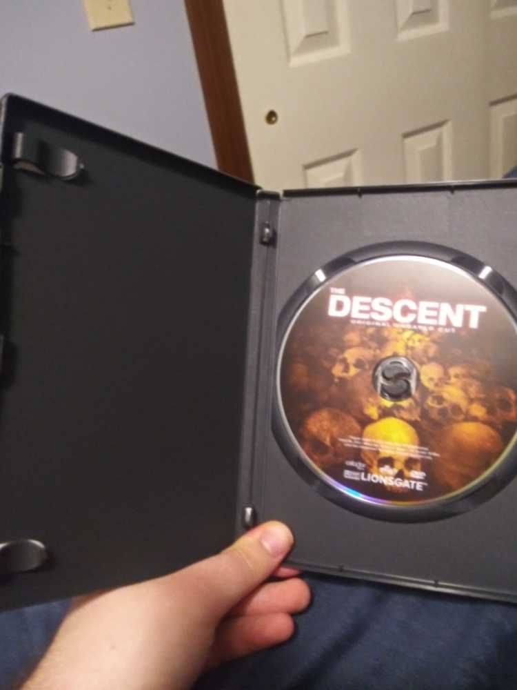 The Descent DVD movie collectible [Barcode 031398206453] - Main Image 4