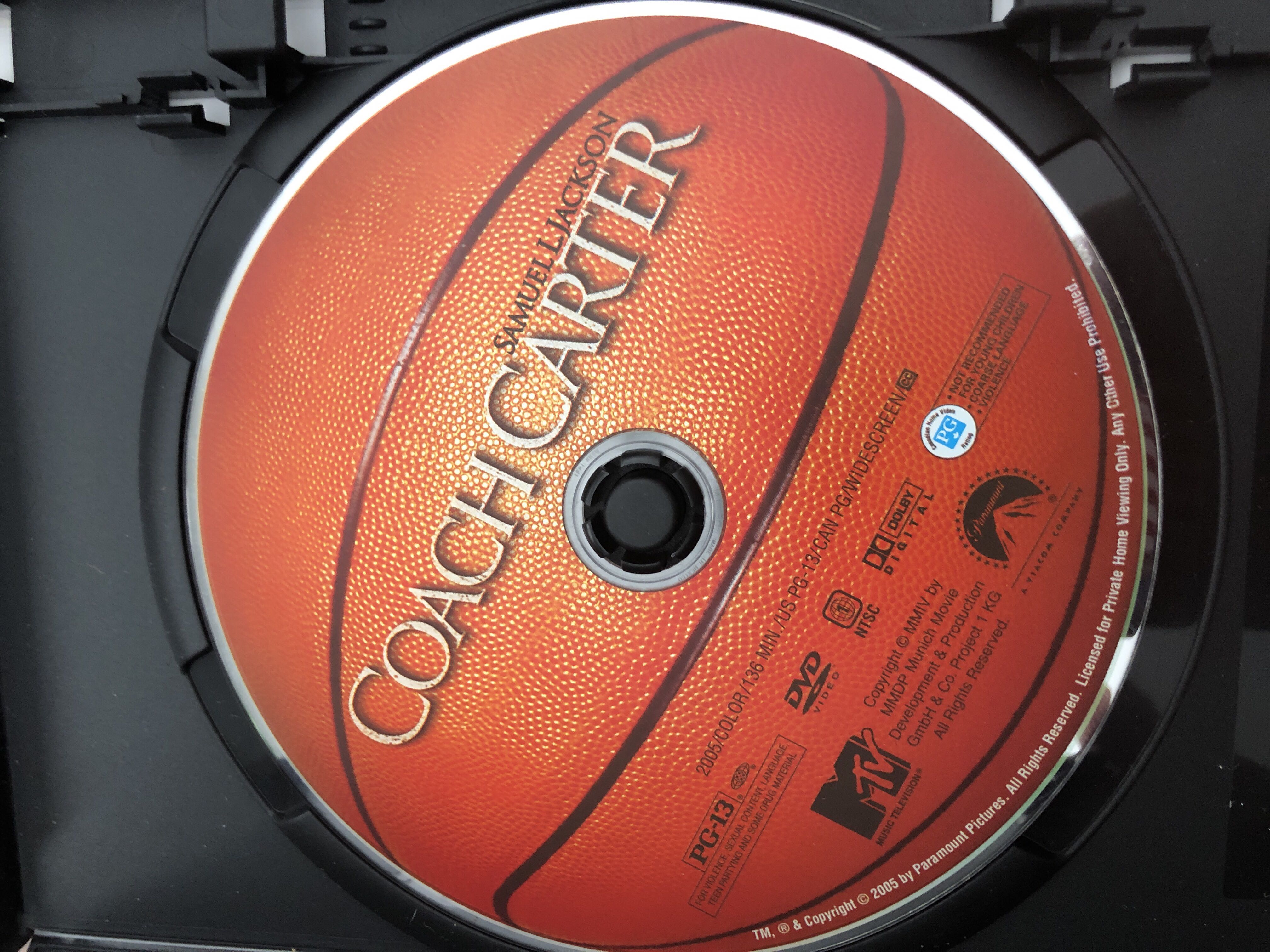 (002) Coach Carter DVD-R movie collectible [Barcode 032429004611] - Main Image 3