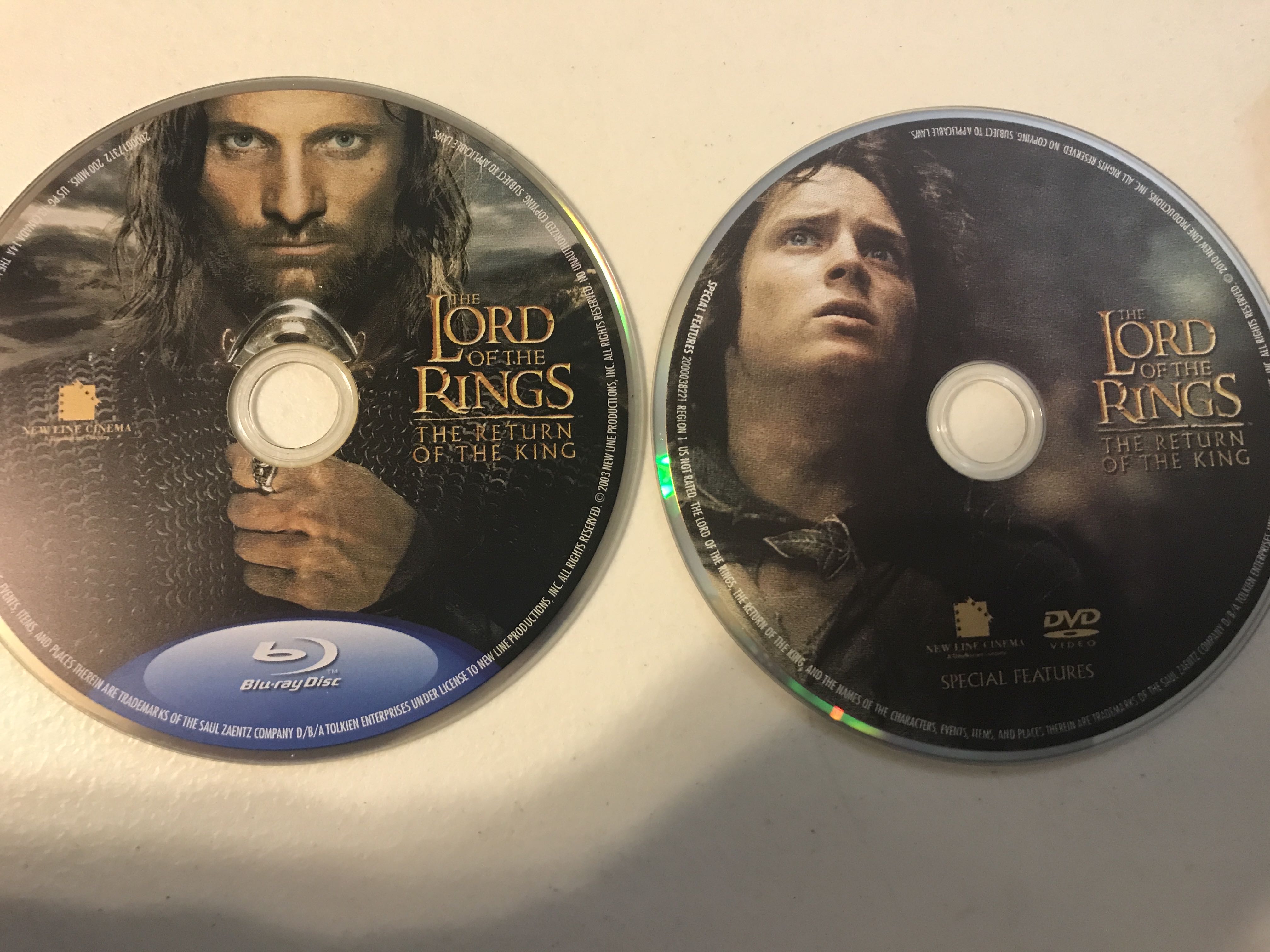 Lord of the Rings: The Return of the King Amazon movie collectible [Barcode 794043131837] - Main Image 4