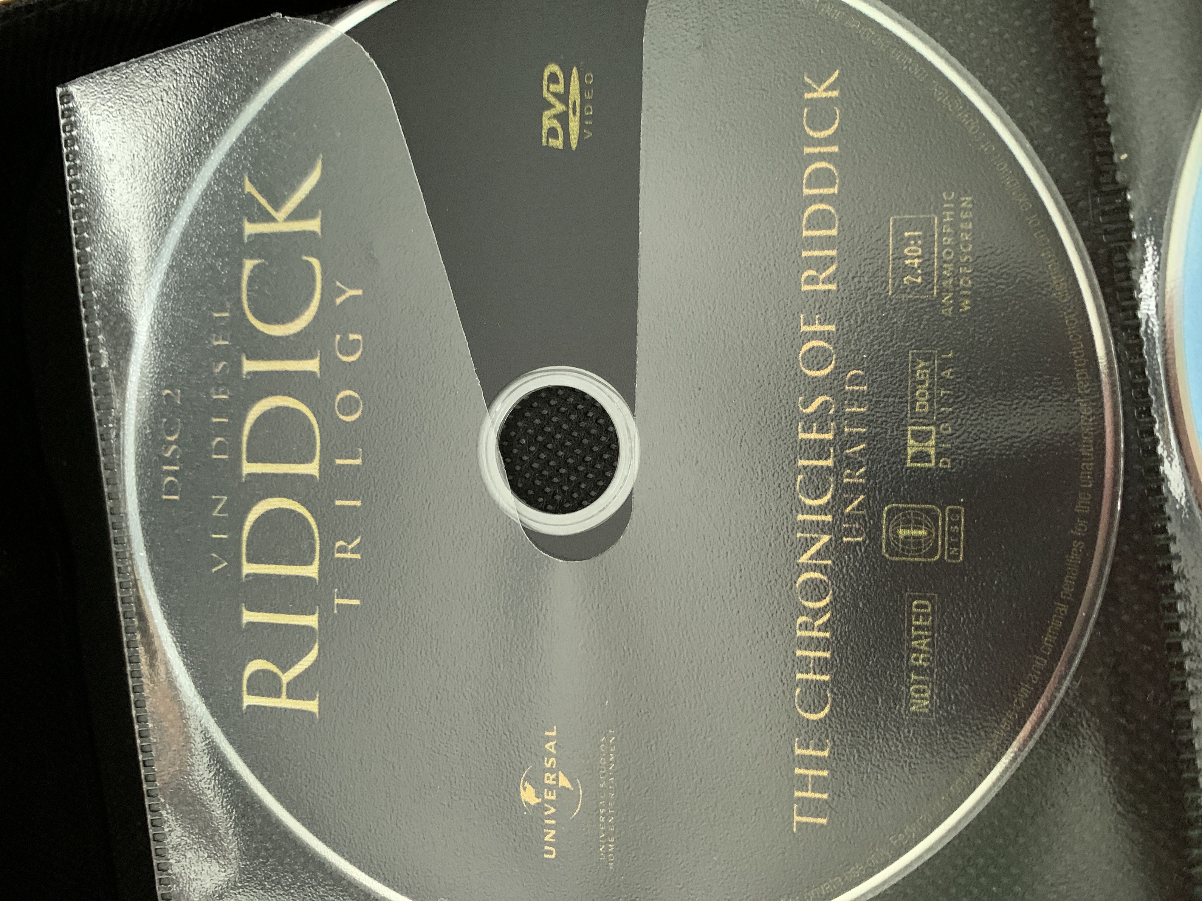 The Chronicles Of Riddick DVD movie collectible [Barcode 5050582274691] - Main Image 2