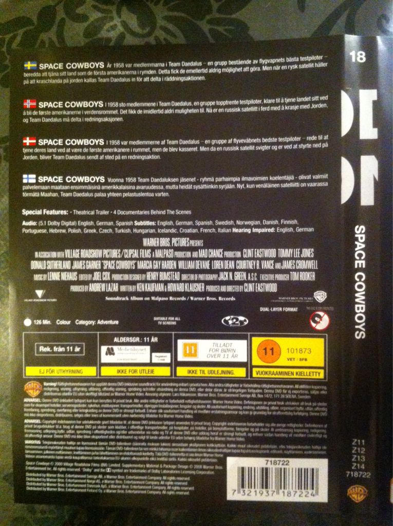 Space Cowboys DVD movie collectible [Barcode 7321937187224] - Main Image 2