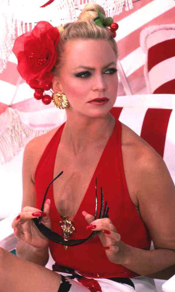 Overboard DVD movie collectible [Barcode 027616656629] - Main Image 4