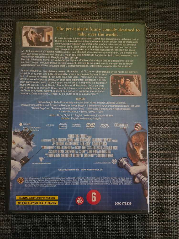 Cats & Dogs DVD movie collectible [Barcode 1027788785386] - Main Image 2