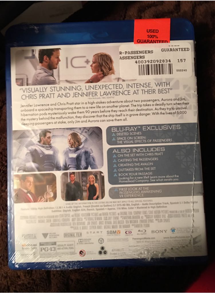 Passengers Blu-ray movie collectible [Barcode 043396304420] - Main Image 2