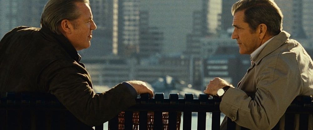 Edge of Darkness iTunes movie collectible [Barcode 005289210393] - Main Image 4