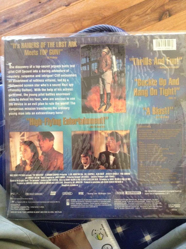 The Rocketeer Laser Disc movie collectible [Barcode 017951239069] - Main Image 2