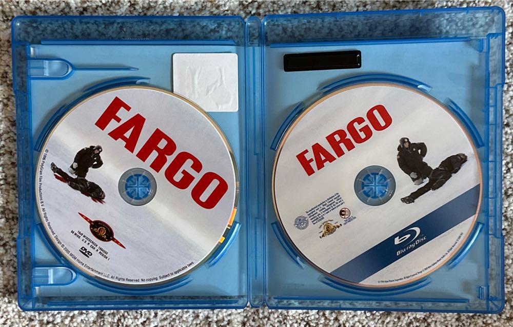 Fargo iTunes movie collectible [Barcode 883904220343] - Main Image 3