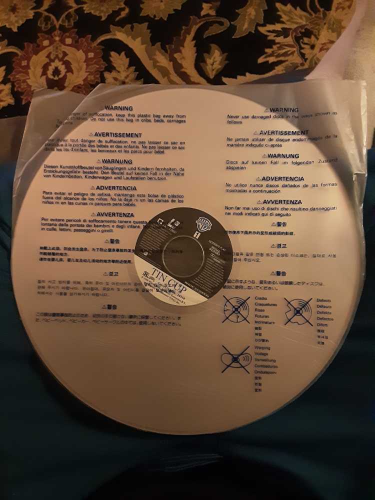 Tin Cup Laser Disc movie collectible [Barcode 085391431862] - Main Image 3