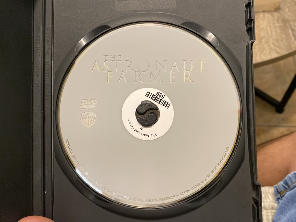 The Astronaut Farmer DVD movie collectible [Barcode 012569822924] - Main Image 3