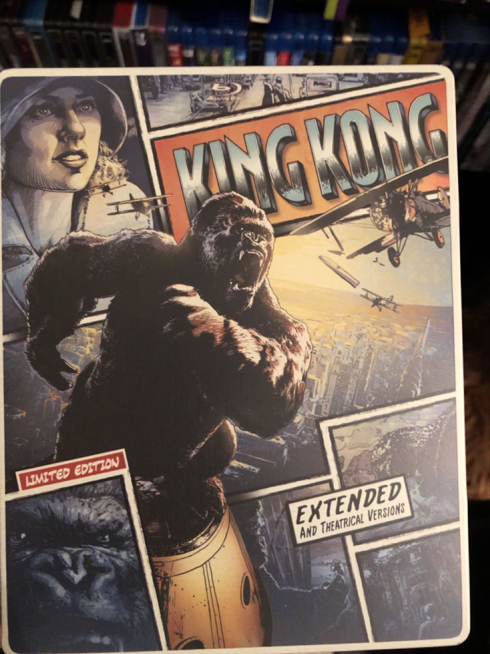 W. Blu-ray movie collectible [Barcode 031398108047] - Main Image 3