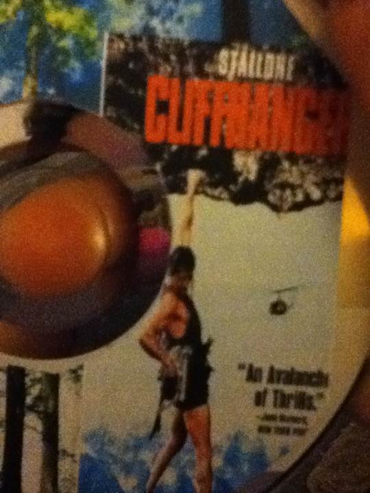 Cliffhanger BIG BOX VHS movie collectible [Barcode 2000050011559] - Main Image 2