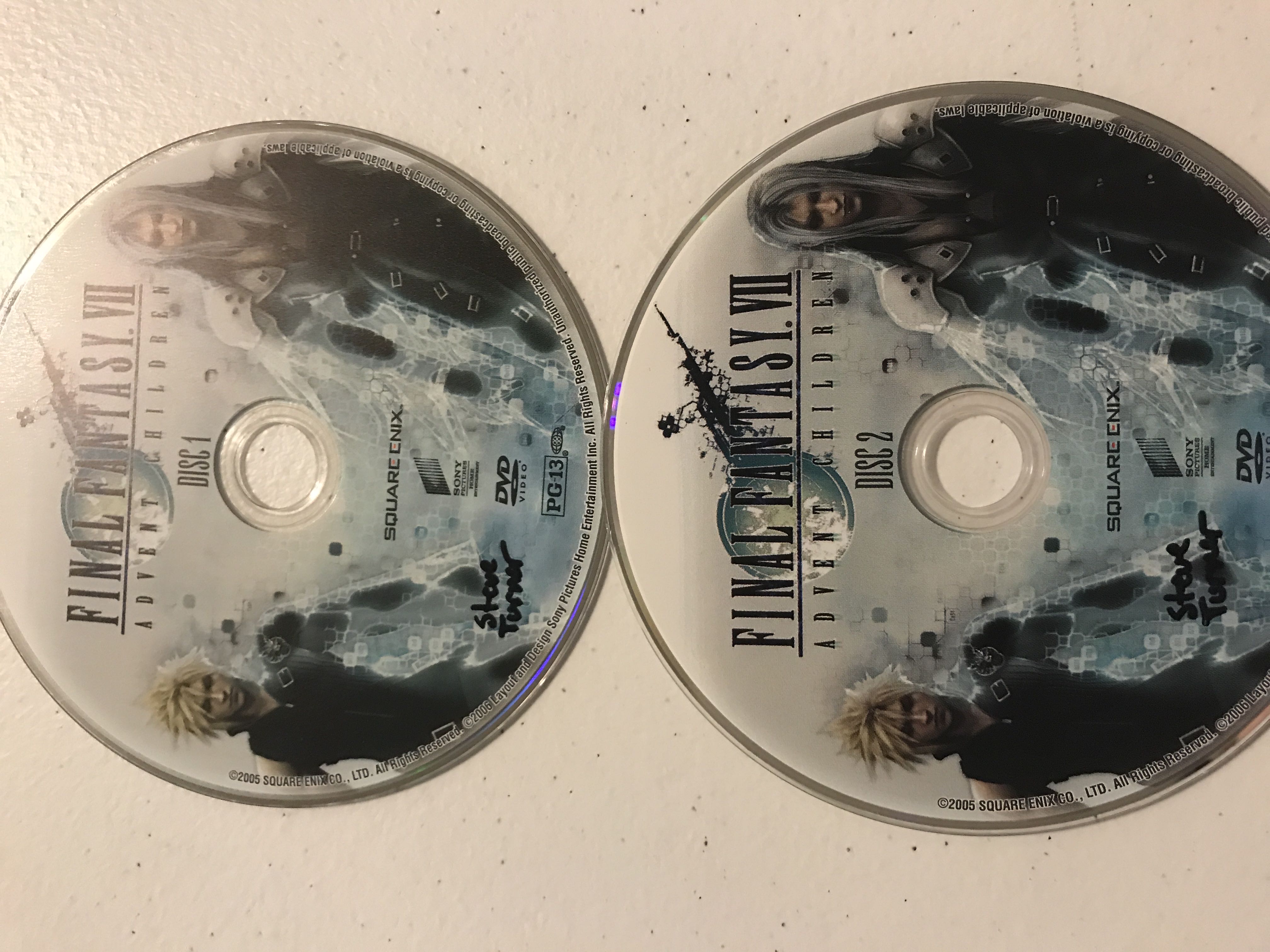 Final Fantasy VII: Advent Children DVD movie collectible [Barcode 043396118966] - Main Image 3
