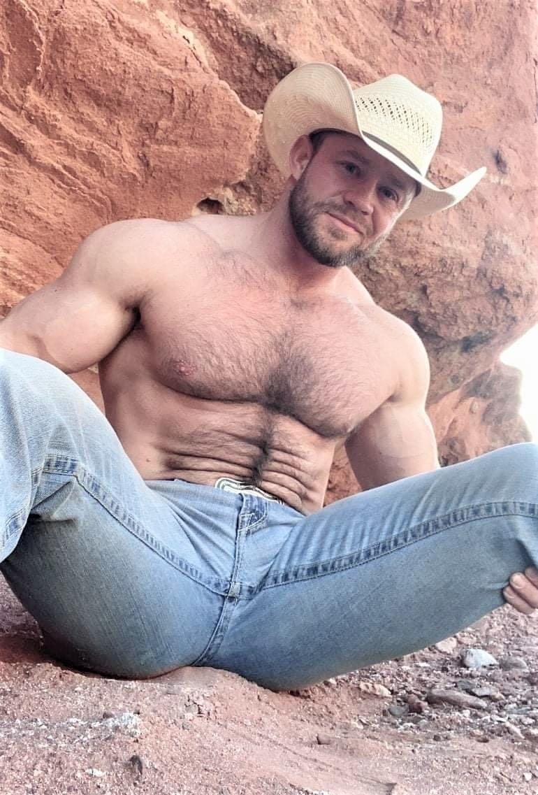 Less Than Zero Plex movie collectible [Barcode 0024543025184] - Main Image 3