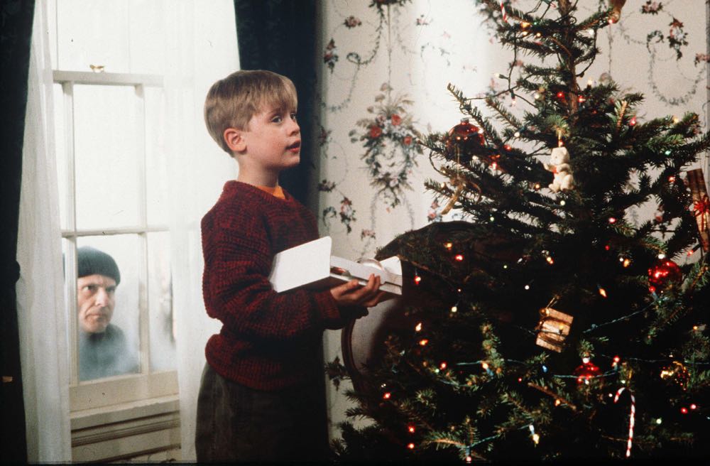 Home Alone Blu-ray movie collectible [Barcode 024543562528] - Main Image 4