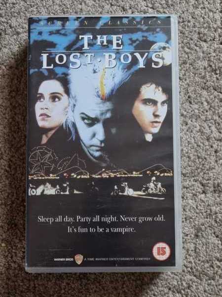 The Lost Boys VHS movie collectible [Barcode 5014781174824] - Main Image 2