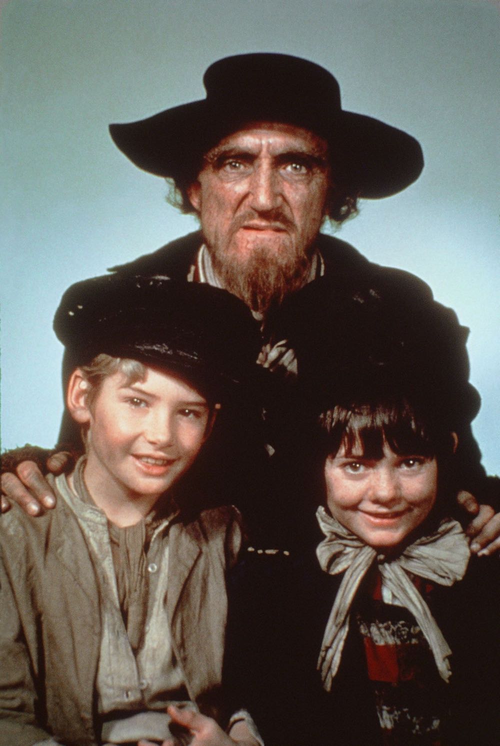 Oliver DVD movie collectible [Barcode 043396021372] - Main Image 4