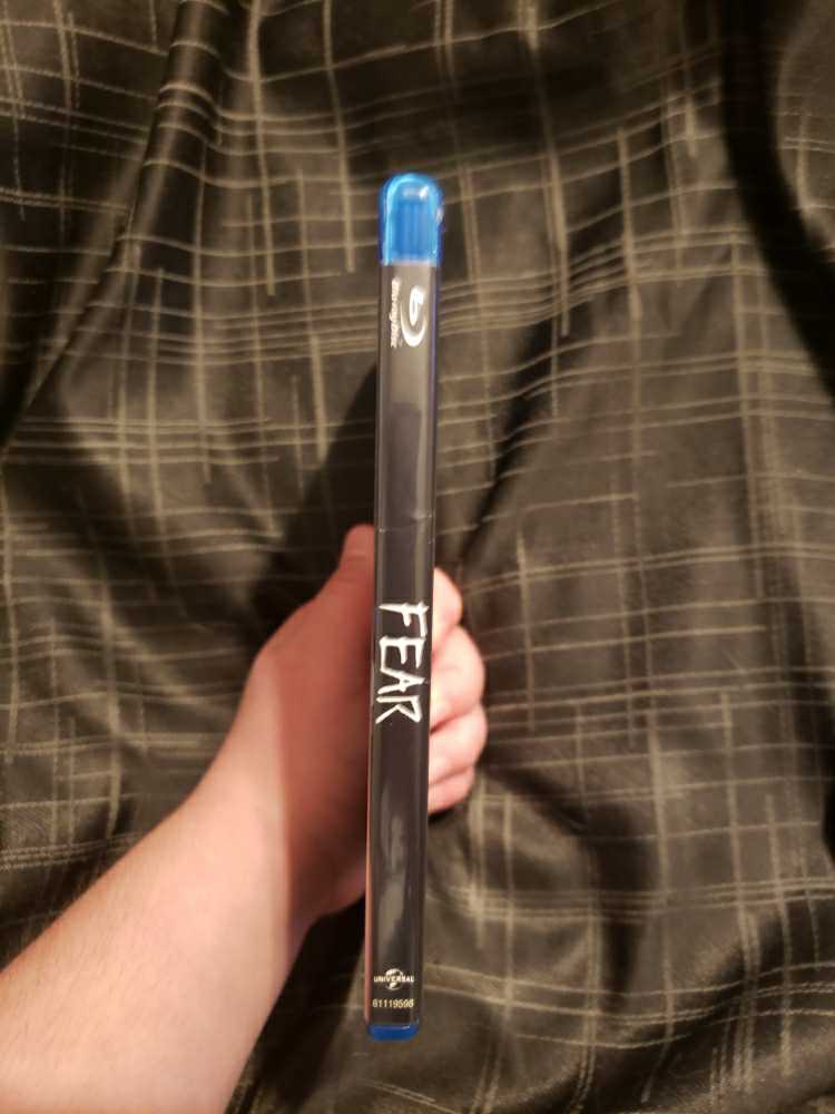 Fear Blu-ray movie collectible [Barcode 025192112065] - Main Image 3
