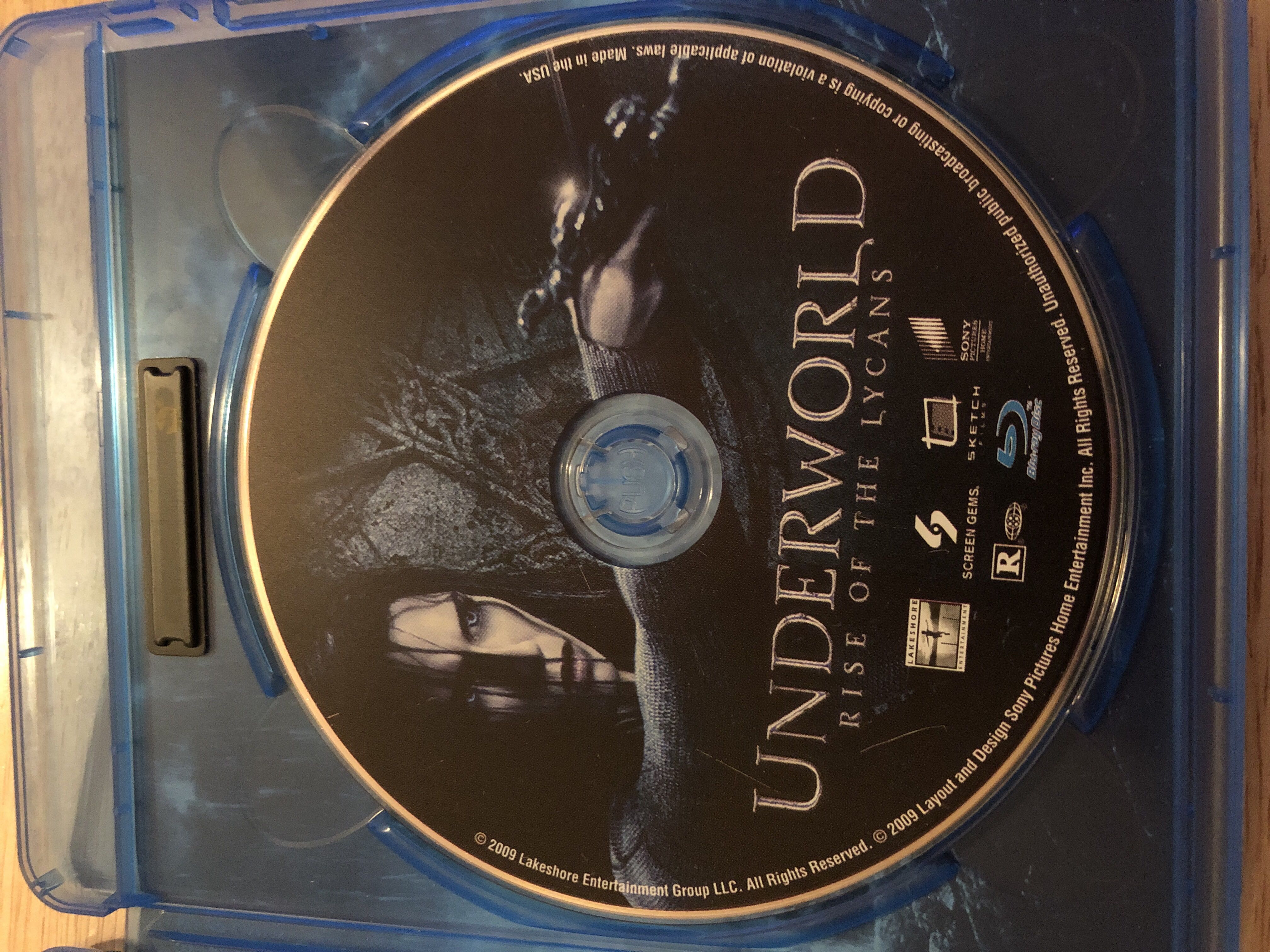 Underworld: 2 - Rise Of The Lycans Blu-ray movie collectible [Barcode 043396292109] - Main Image 3