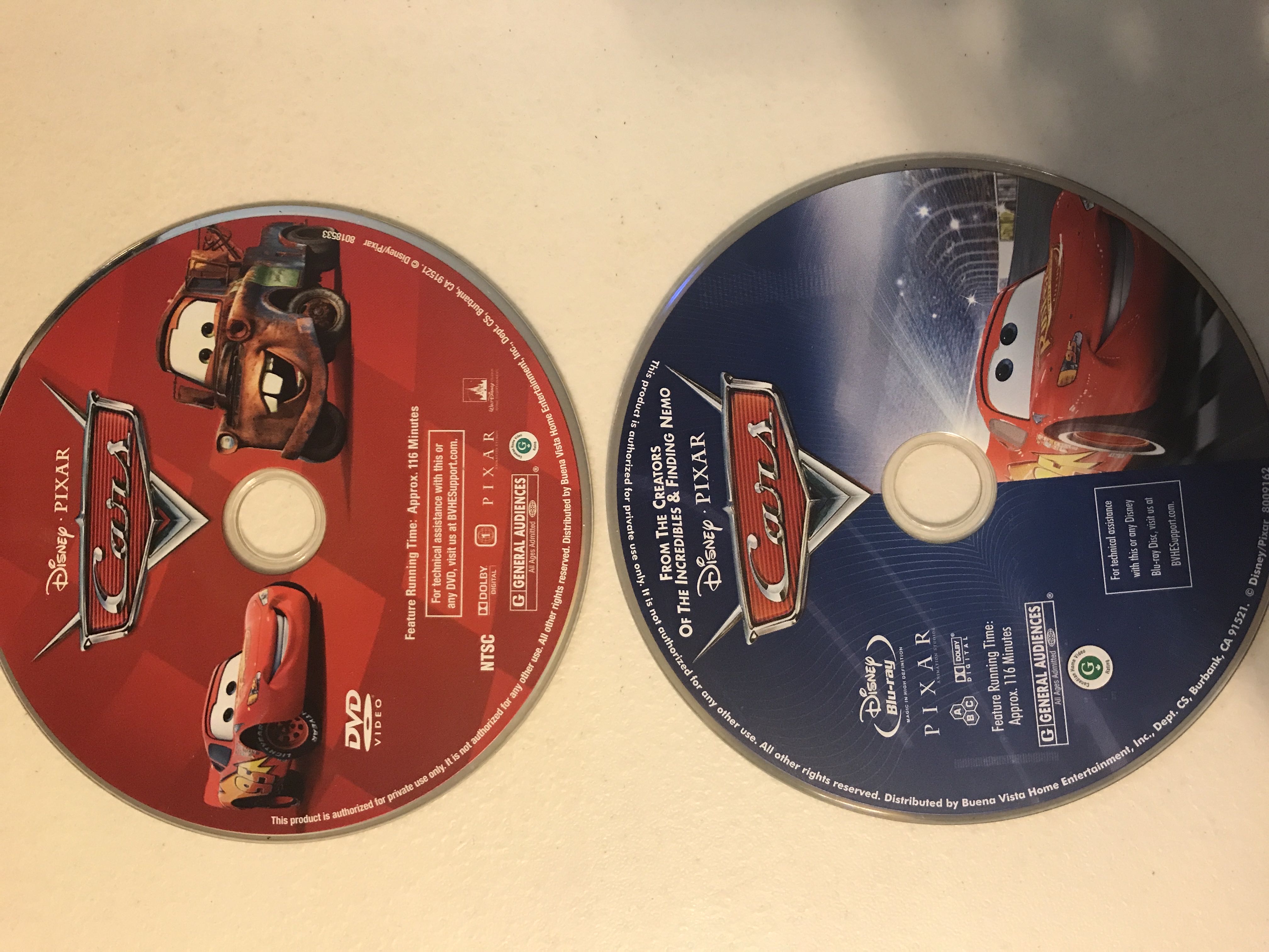 Cars Blu-ray movie collectible [Barcode 786936811551] - Main Image 3