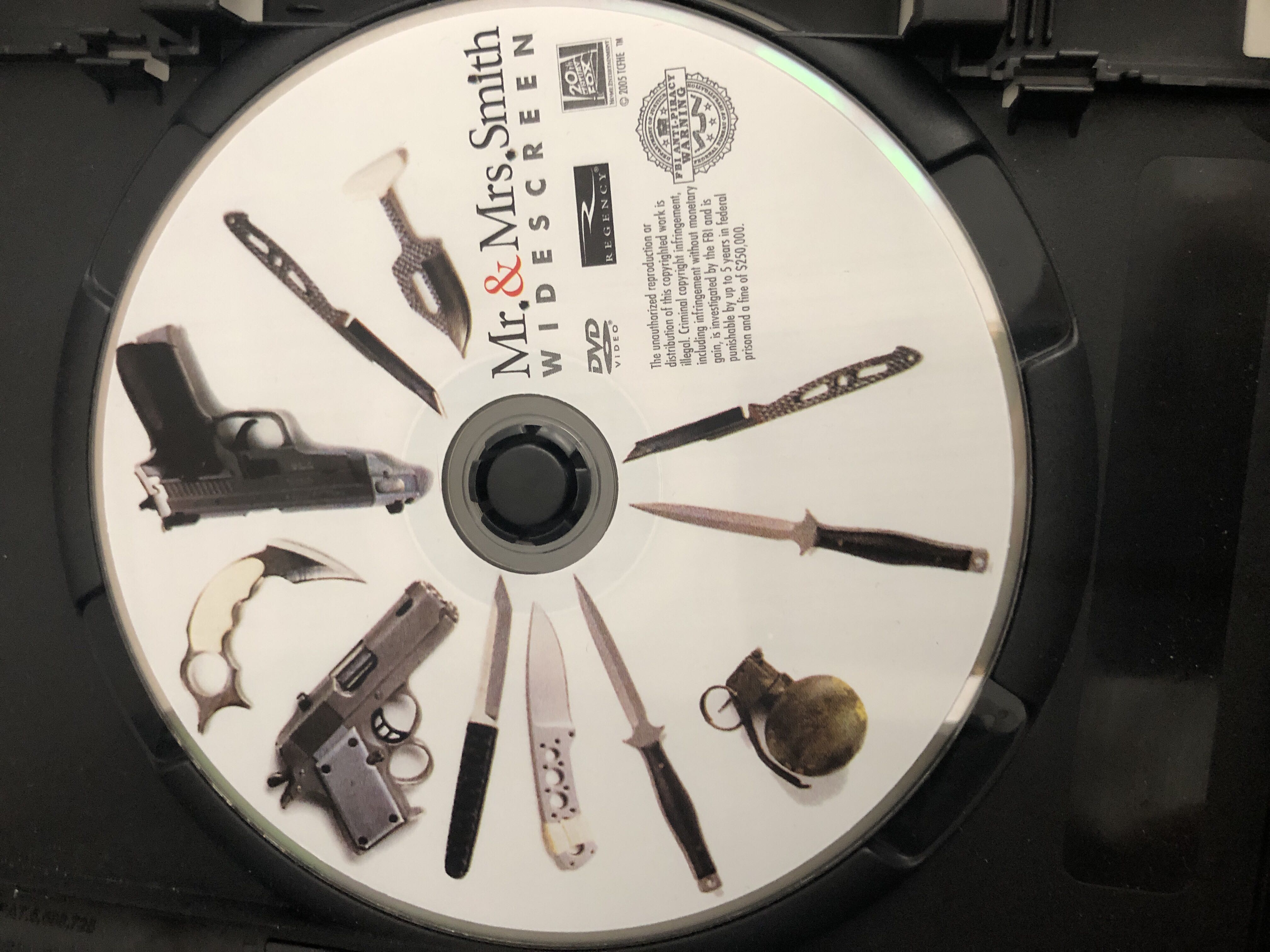 Mr. & Mrs. Smith DVD movie collectible [Barcode 024543213796] - Main Image 2