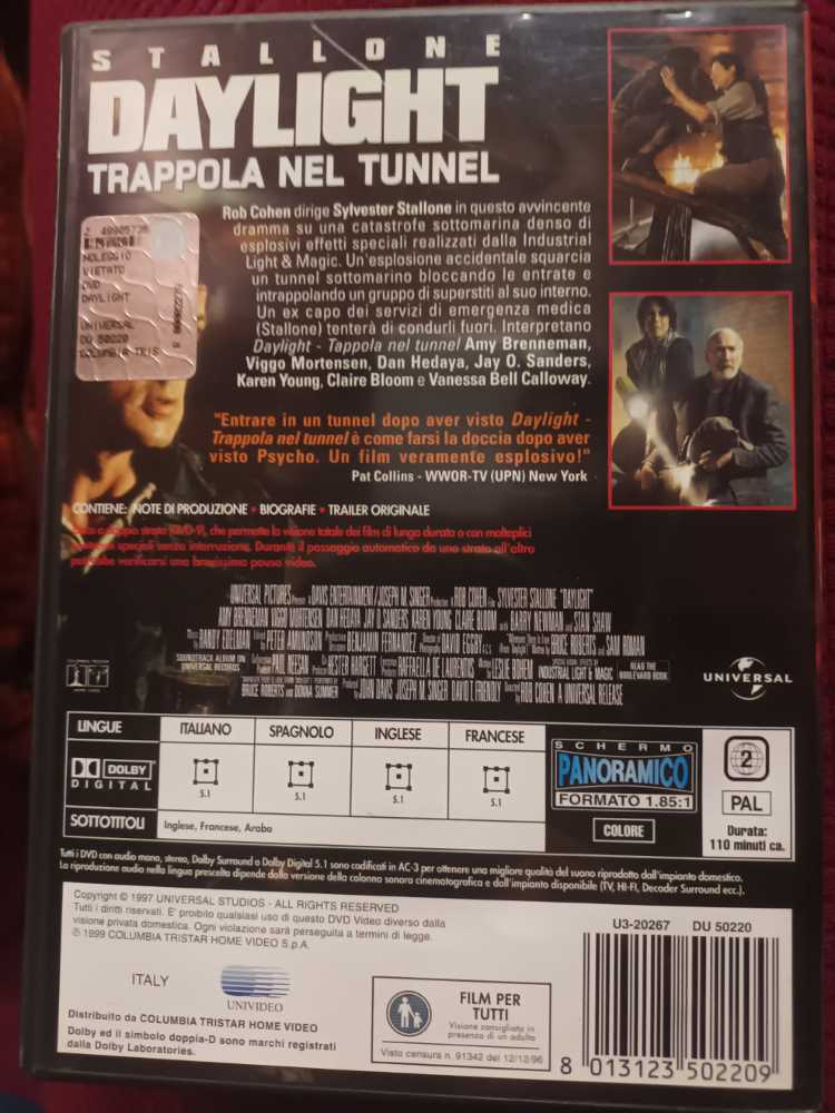 Daylight DVD movie collectible [Barcode 8013123502209] - Main Image 2