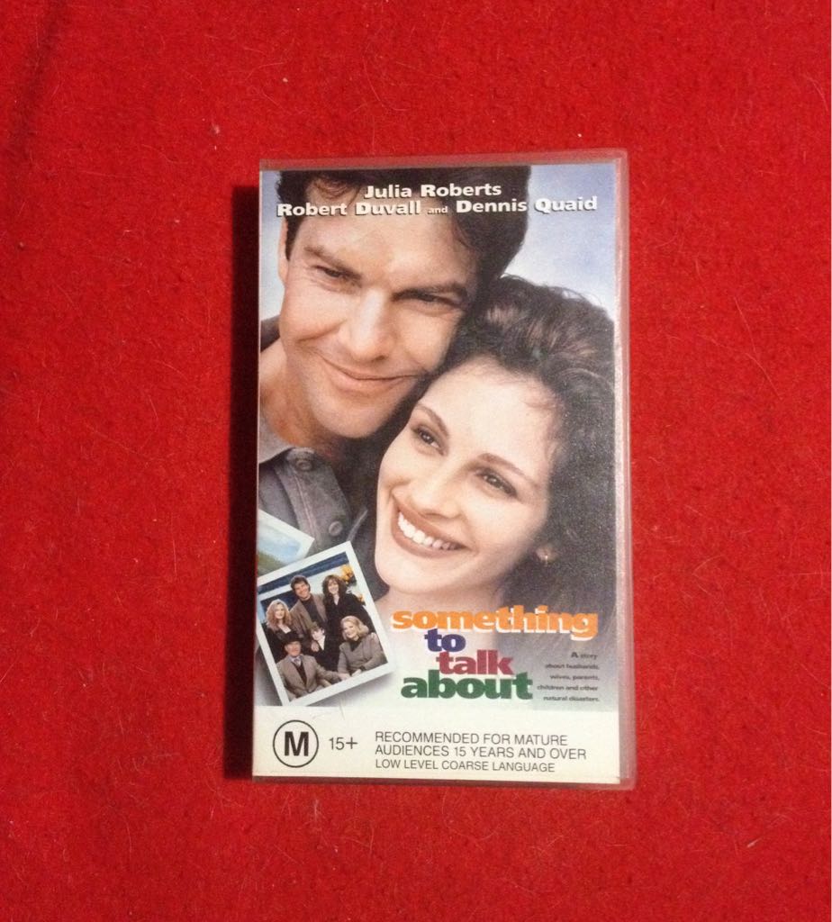 Something to Talk About  movie collectible [Barcode 5014780142176] - Main Image 2