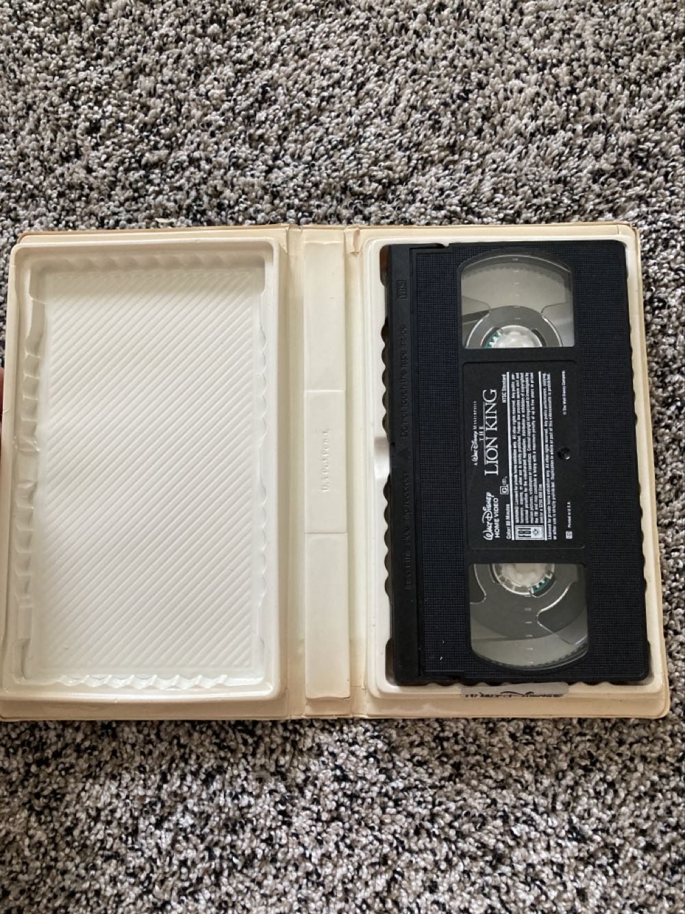 The Lion King VHS movie collectible [Barcode 765362977031] - Main Image 4