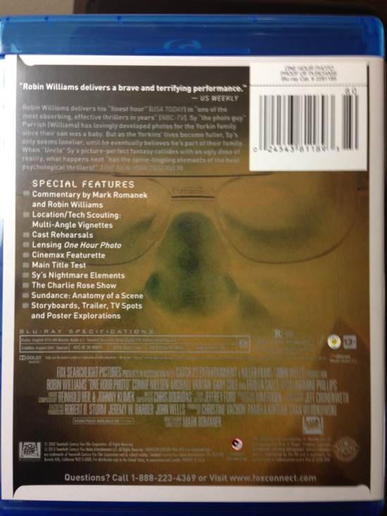 One Hour Photo Blu-ray movie collectible [Barcode 024543811893] - Main Image 2