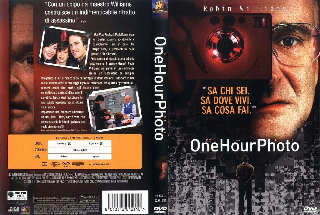 One Hour Photo DVD movie collectible [Barcode 8712626013532] - Main Image 2