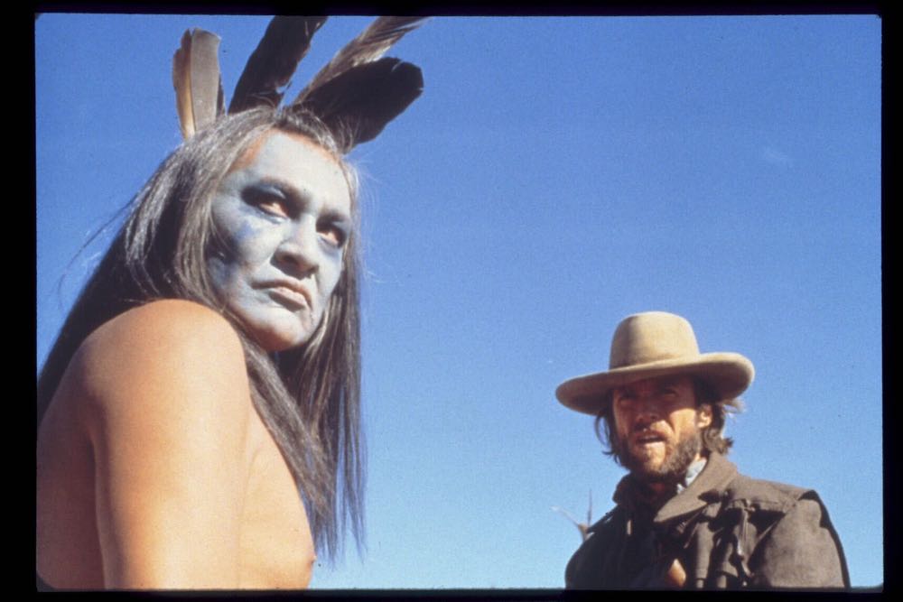 BR : EASTWOOD : DIGIBOOK : Outlaw Josey Wales, The Blu-ray movie collectible [Barcode 883929146666] - Main Image 3