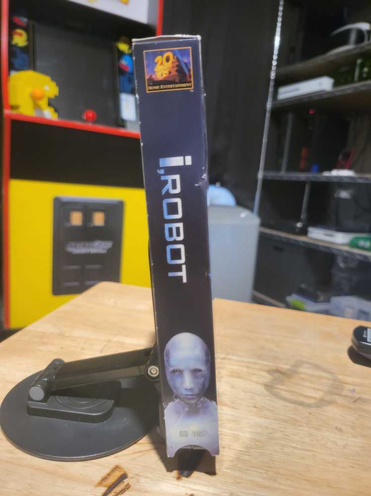 i, Robot VHS movie collectible [Barcode 024543200154] - Main Image 3