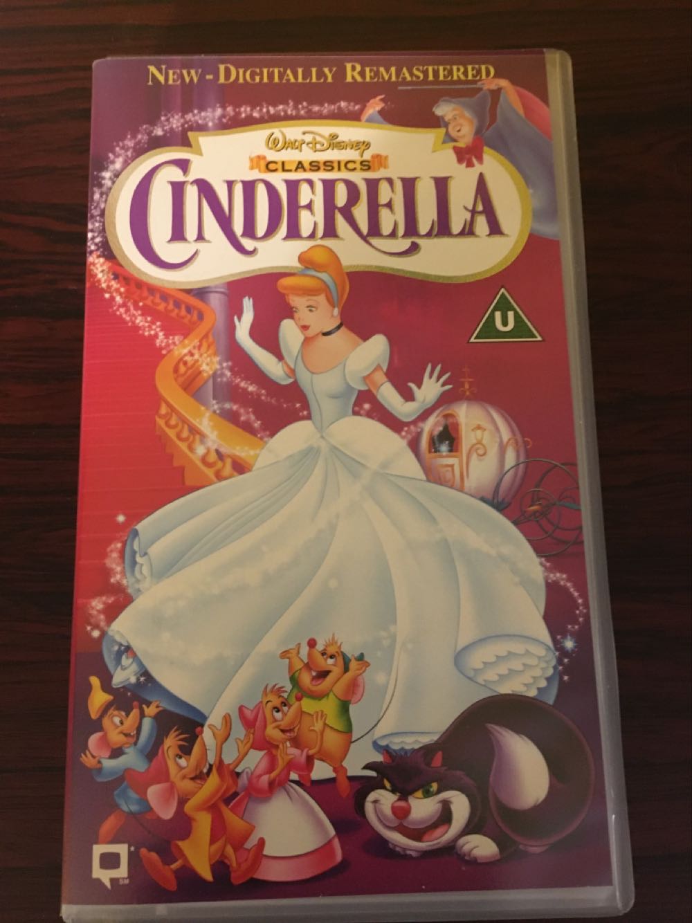 Cinderella VHS movie collectible [Barcode 5017182041023] - Main Image 3