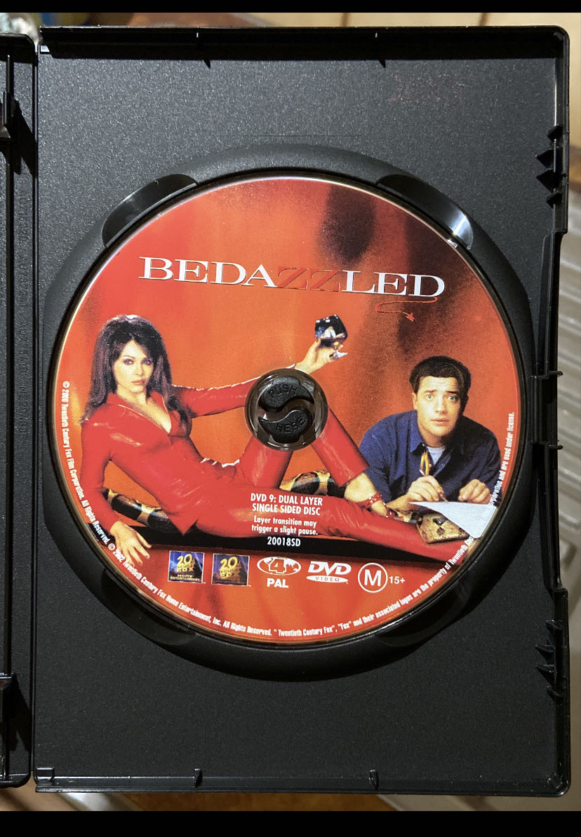 Bedazzled DVD movie collectible [Barcode 9321337051703] - Main Image 4