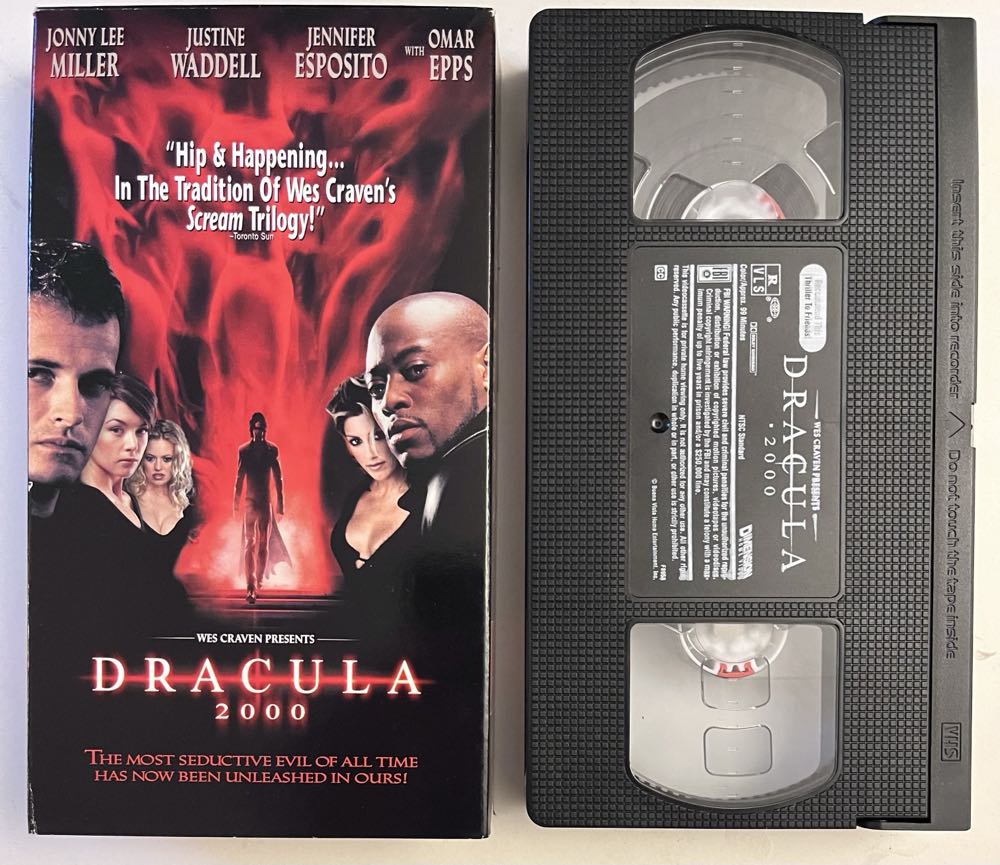 Dracula 2000 VHS movie collectible [Barcode 786936157024] - Main Image 2
