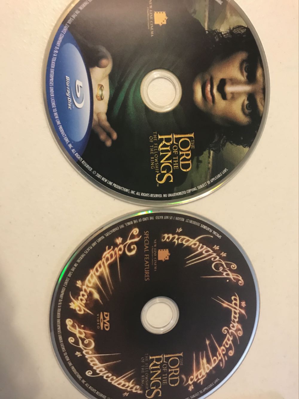 Lord of the Rings: The Two Towers Blu-ray movie collectible [Barcode 065935586548] - Main Image 3