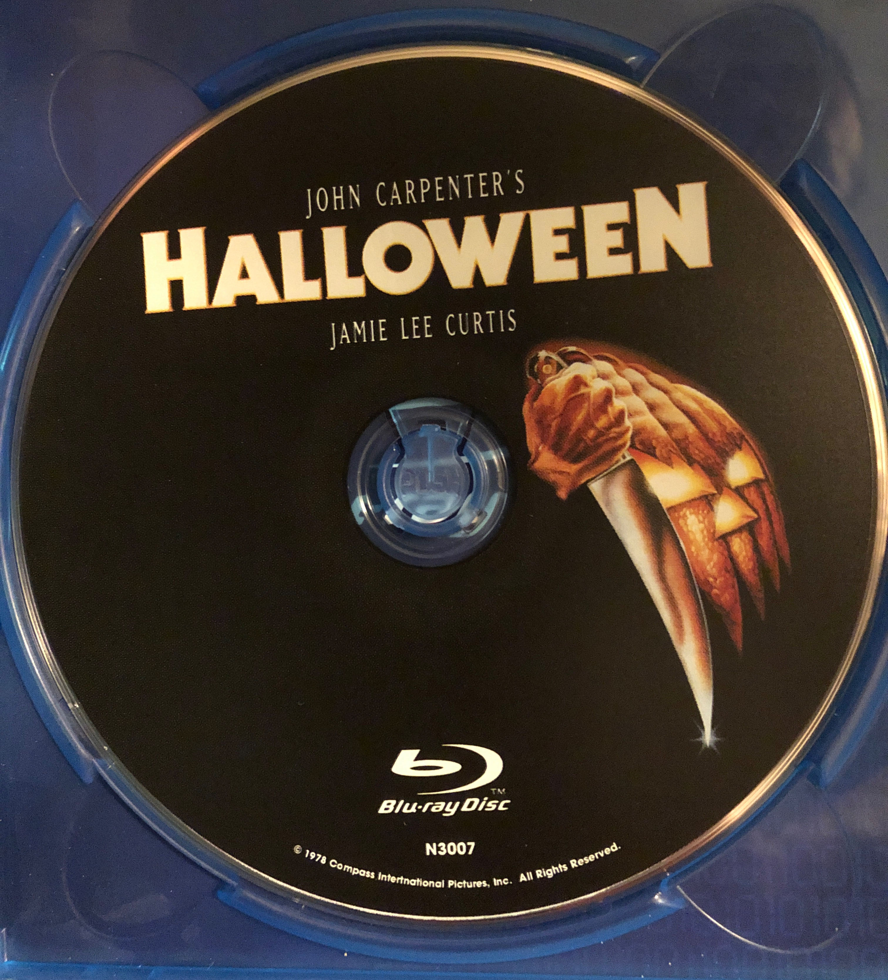 Halloween1 Blu-ray movie collectible [Barcode 013138300782] - Main Image 4