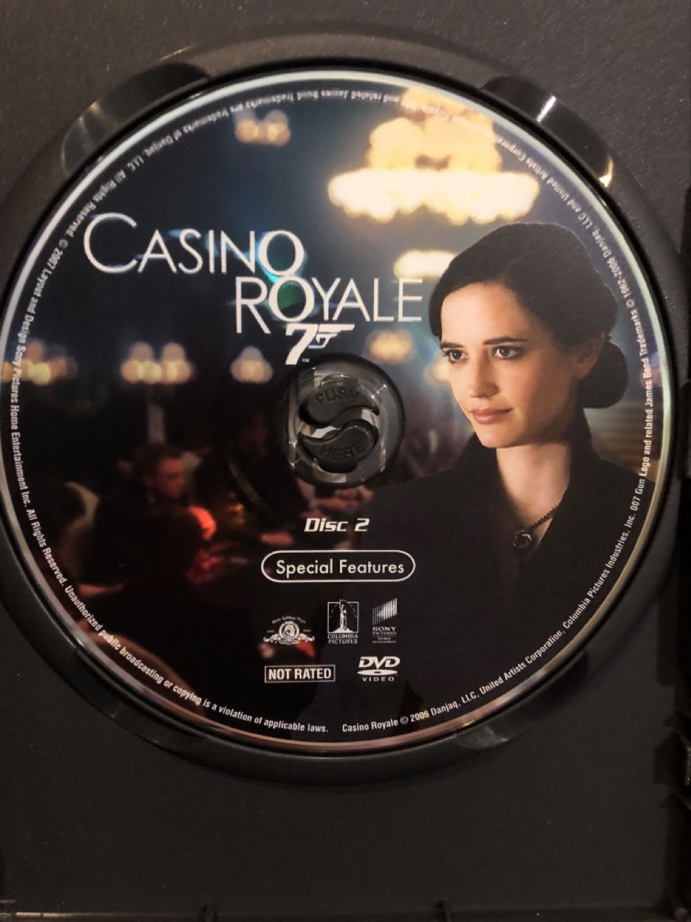 Casino Royale 007 DVD movie collectible [Barcode 043396151901] - Main Image 4